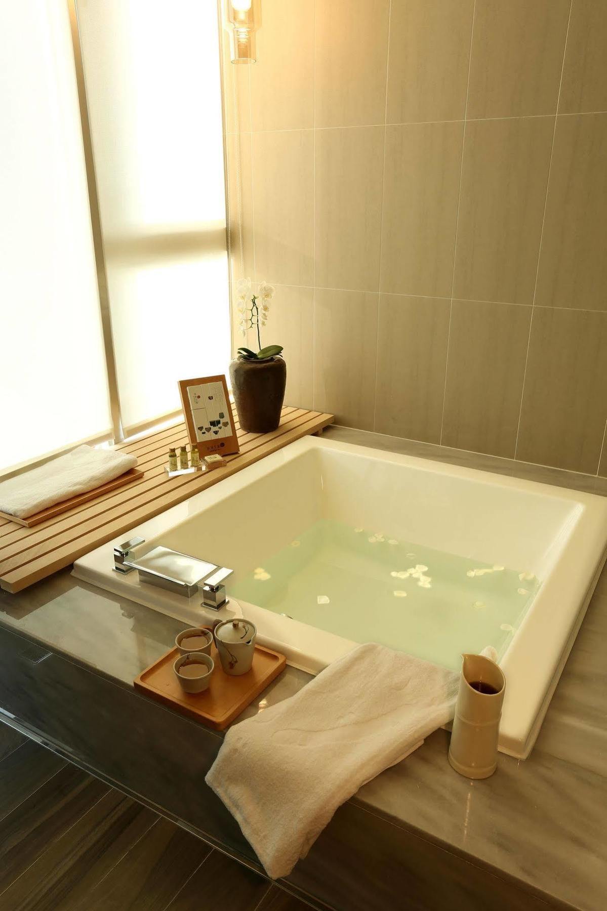 Hotel Day Plus Teascape Чиай Сити Екстериор снимка